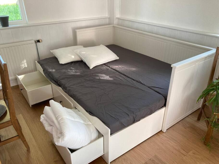 Apartamento Fin Laegenhet Mitt Pa Bjaerehalvoen Båstad Exterior foto
