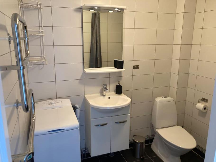 Apartamento Fin Laegenhet Mitt Pa Bjaerehalvoen Båstad Exterior foto
