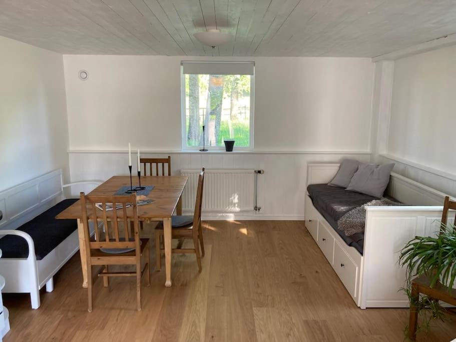 Apartamento Fin Laegenhet Mitt Pa Bjaerehalvoen Båstad Exterior foto